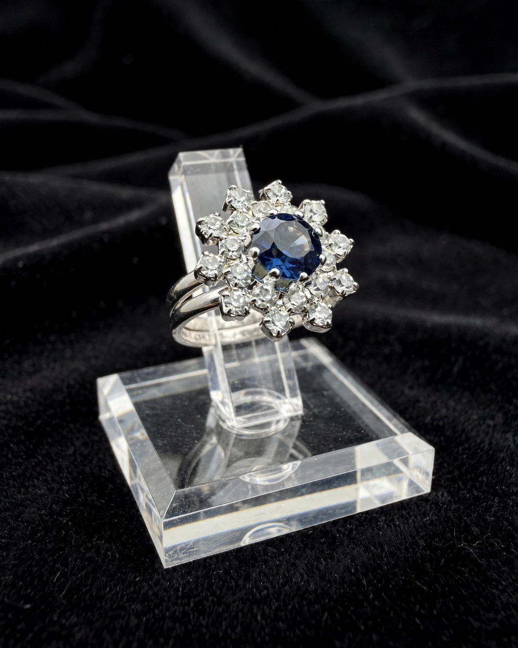 Anel Zircónia Safira Azul Royal Banho Ródio Rommanel
