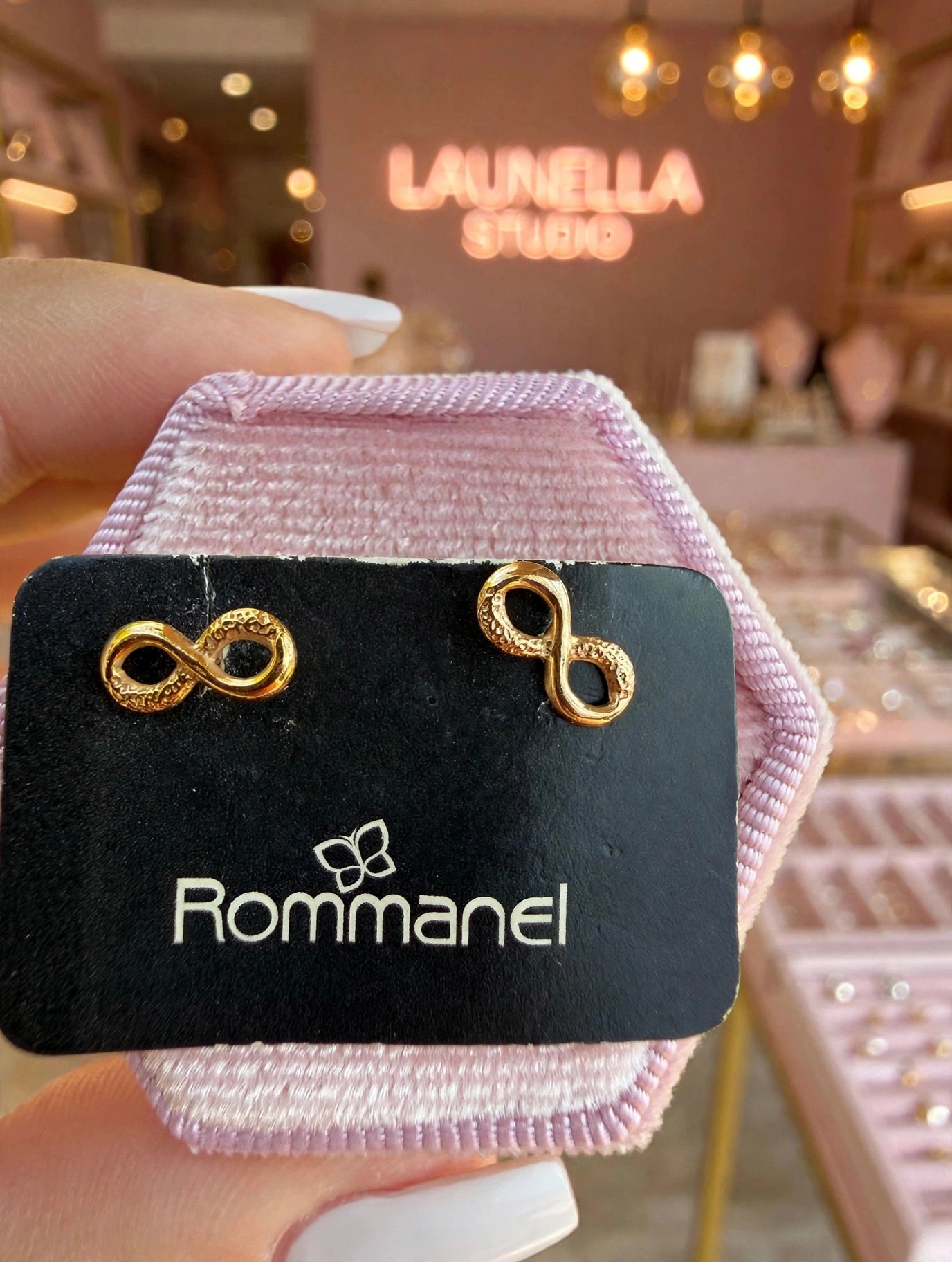 Brinco Infinito Miniatura Rommanel