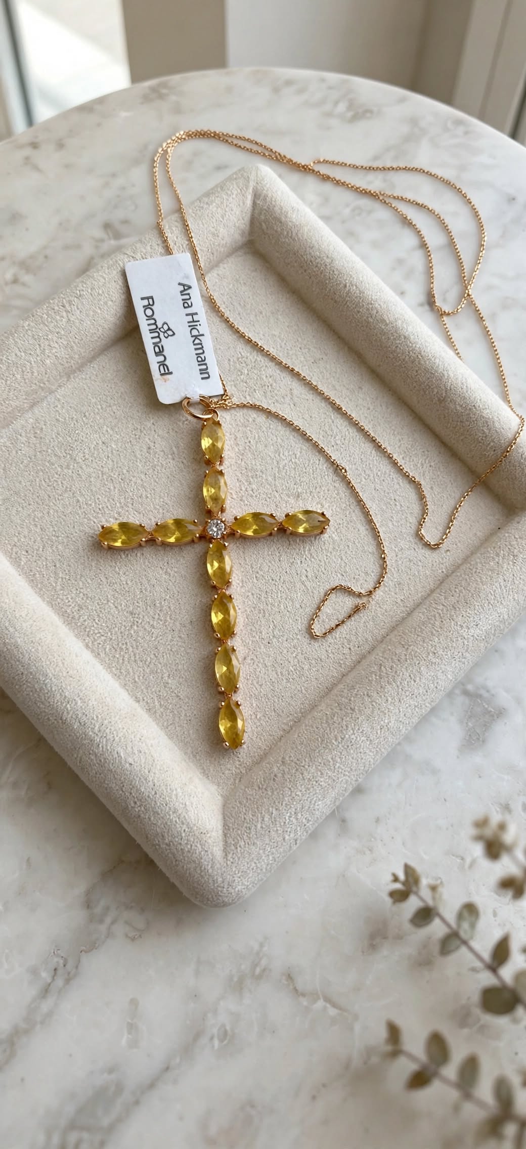 Pingente Cruz Cristais Citrino Amarelo Zircónia Coleção Ana Hickmann Rommanel